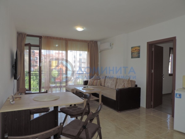 Двустаен апартамент в Приморско - 64 кв.м за 1171 €/кв.м - Снимка #1