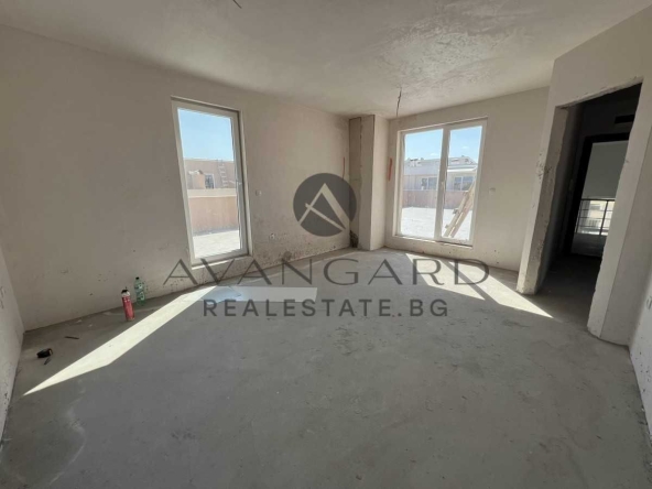 Двустаен апартамент в Пловдив, Остромила - 220 кв.м за 881 €/кв.м - Снимка #1