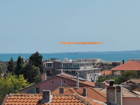 Тристаен апартамент в Бургас, Сарафово - 163 кв.м за 1000 €/кв.м - Снимка #1