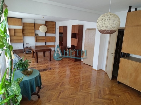 Дава се под наем Офис в София, Гео Милев - 120 кв.м за 800 € - Снимка #1