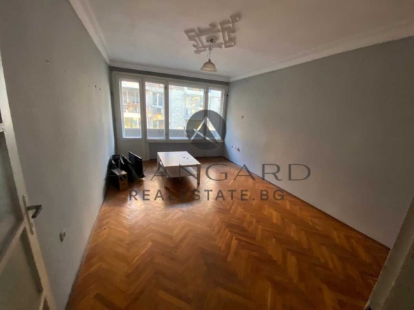 Двустаен апартамент в Пловдив, Център - 57 кв.м за 2488 €/кв.м - Снимка #1