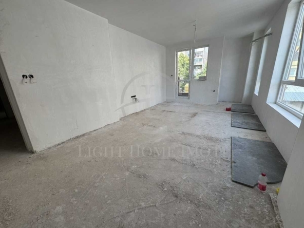 Тристаен апартамент в Пловдив, Кючук Париж - 97 кв.м за 1486 €/кв.м - Снимка #1