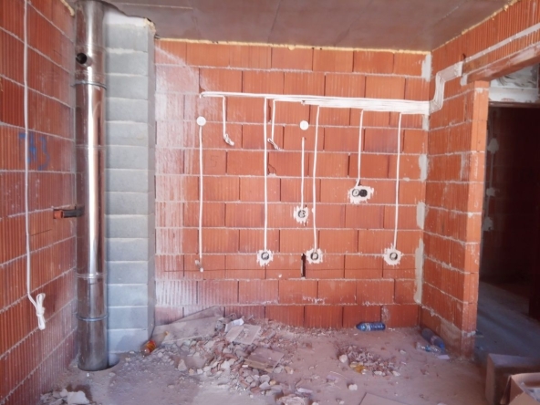 Двустаен апартамент в София, Овча купел - 82 кв.м за 2023 €/кв.м - Снимка #1