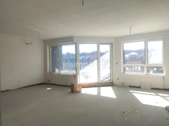 Тристаен апартамент в София, Малинова долина - 133 кв.м за 2286 €/кв.м - Снимка #1