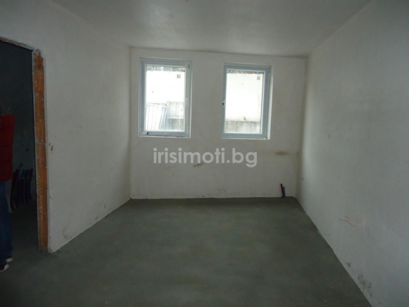 Тристаен апартамент в София, Овча купел - 125 кв.м за 1296 €/кв.м - Снимка #1