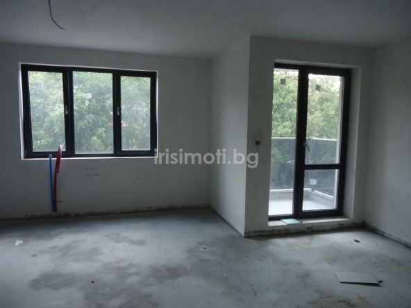 Тристаен апартамент в София, Бъкстон - 104 кв.м за 2433 €/кв.м - Снимка #1