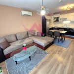 Дава се под наем Тристаен апартамент в Варна, Цветен квартал - 95 кв.м за 665 € - Снимка #1