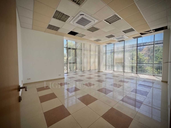 Офис в Пловдив, Център - 240 кв.м за 1428 €/кв.м - Снимка #1