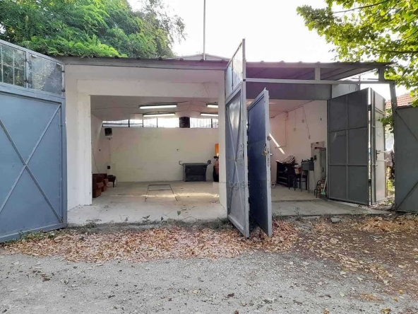 Дава се под наем Гараж / Паркомясто в Варна, Военна болница - 50 кв.м за 448.8 € - Снимка #1