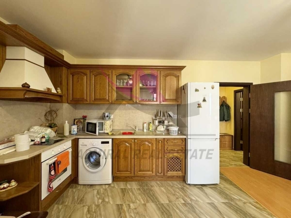 Дава се под наем Двустаен апартамент в Варна, Конфуто - 75 кв.м за 450 € - Снимка #1