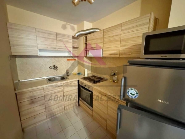 Дава се под наем Двустаен апартамент в Варна, Център - 58 кв.м за 350 € - Снимка #1