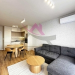 Дава се под наем Тристаен апартамент в Варна, м-т Траката - 90 кв.м за 790 € - Снимка #1