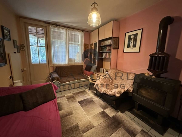 Тристаен апартамент в Пловдив, Център - 75 кв.м за 2000 €/кв.м - Снимка #1