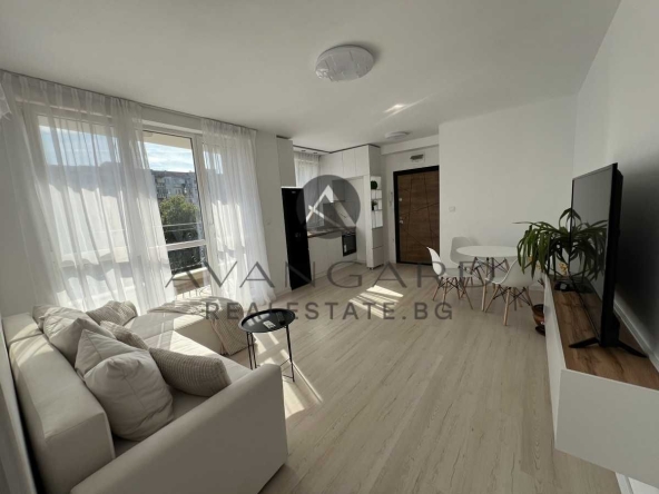 Двустаен апартамент в Пловдив, Кючук Париж - 69 кв.м за 1867 €/кв.м - Снимка #1