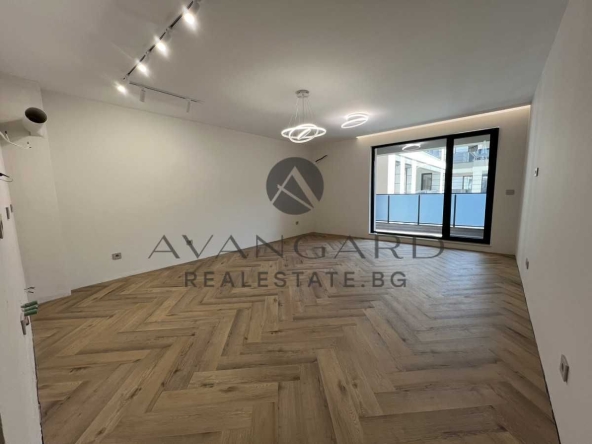 Тристаен апартамент в Пловдив, Център - 117 кв.м за 1855 €/кв.м - Снимка #1