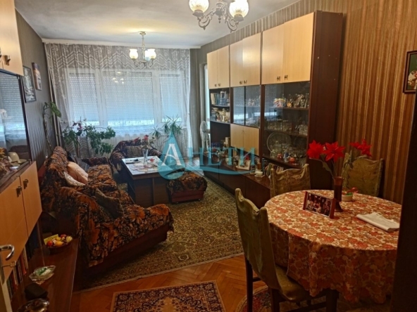 Тристаен апартамент в София, Дружба 1 - 107 кв.м за 2085 €/кв.м - Снимка #1
