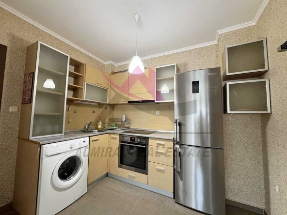 Дава се под наем Тристаен апартамент в Варна, Колхозен пазар - 60 кв.м за 562 € - Снимка #1