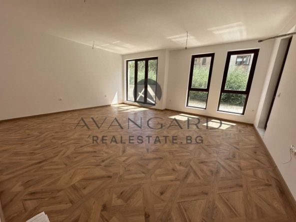 Двустаен апартамент в Пловдив, Кършияка - 140 кв.м за 965 €/кв.м - Снимка #1