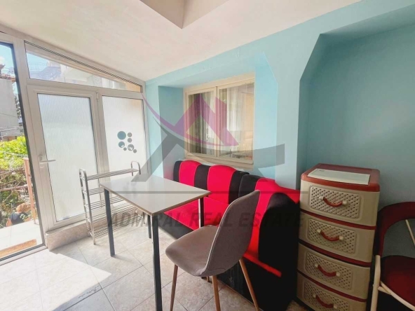 Дава се под наем Двустаен апартамент в Варна, Цветен квартал - 55 кв.м за 368 € - Снимка #1