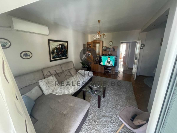 Тристаен апартамент в Пловдив, Център - 98 кв.м за 1786 €/кв.м - Снимка #1