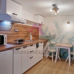 Дава се под наем Мезонет в к.к. Св.Св. Константин и Елена - 40 кв.м за 511 € - Снимка #1