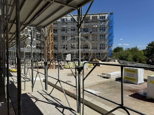 Тристаен апартамент в Пловдив, Христо Смирненски - 106 кв.м за 1463 €/кв.м - Снимка #1