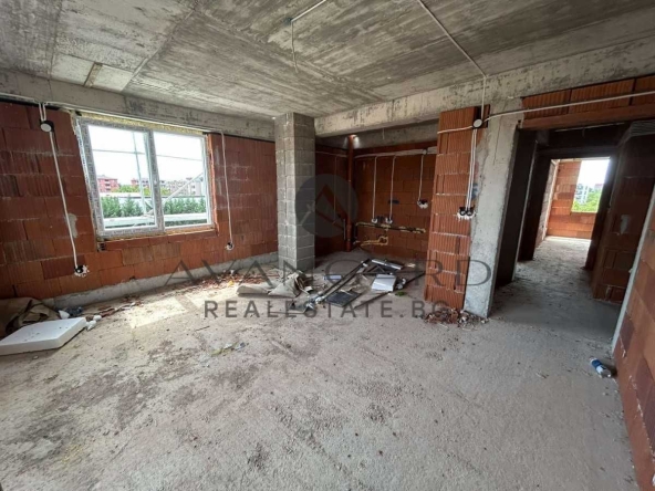 Тристаен апартамент в Пловдив, Остромила - 122 кв.м за 938 €/кв.м - Снимка #1