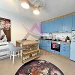 Дава се под наем Тристаен апартамент в Варна, Конфуто - 100 кв.м за 900 € - Снимка #1