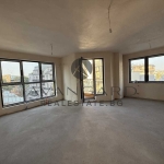 Тристаен апартамент в Пловдив, Кършияка - 101 кв.м за 1981 €/кв.м - Снимка #1