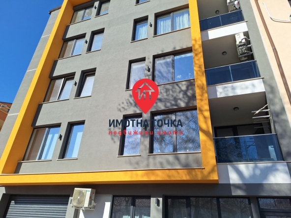 Тристаен апартамент в Асеновград - 118 кв.м за 1153 €/кв.м - Снимка #1