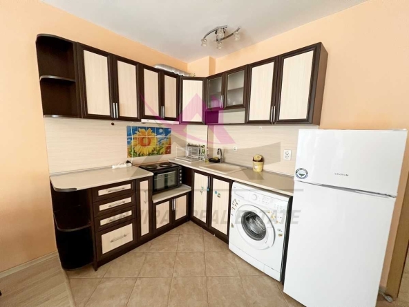 Дава се под наем Двустаен апартамент в Варна, Базар Левски - 65 кв.м за 460 € - Снимка #1