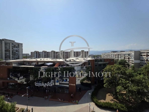 Магазин в Пловдив, Център - 54 кв.м за 1408 €/кв.м - Снимка #1