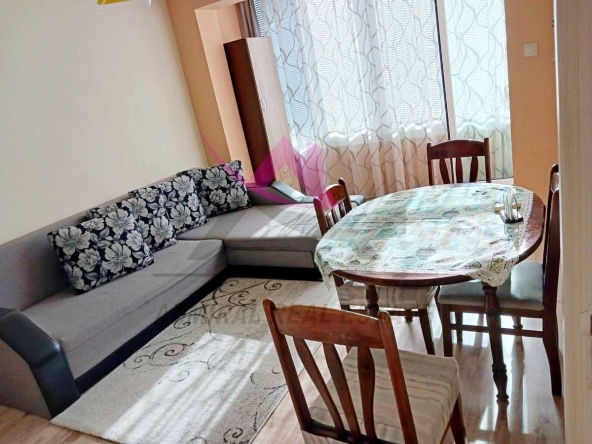 Дава се под наем Двустаен апартамент в Варна, Център - 70 кв.м за 614 € - Снимка #1