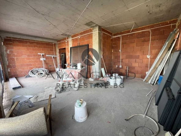 Къща в с. Бенковски, Област Пловдив - 205 кв.м за 1400 €/кв.м - Снимка #1