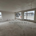 Тристаен апартамент в Пловдив, Остромила - 206 кв.м за 882 €/кв.м - Снимка #1