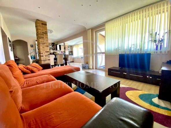 Тристаен апартамент в Пловдив, Въстанически - 120 кв.м за 1584 €/кв.м - Снимка #1