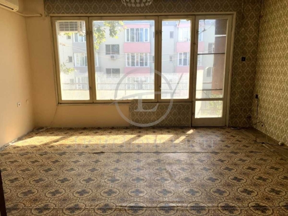 Двустаен апартамент в Пловдив, Център - 64 кв.м за 1570 €/кв.м - Снимка #1