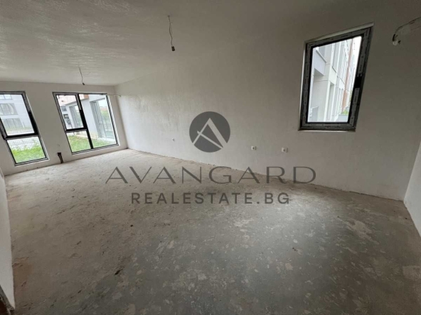Двустаен апартамент в Пловдив, Остромила - 110 кв.м за 1060 €/кв.м - Снимка #1