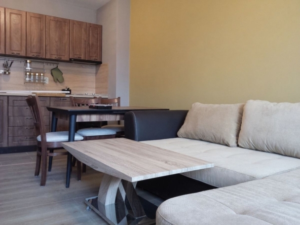 Дава се под наем Двустаен апартамент в Пловдив, Кючук Париж - 68 кв.м за 433.5 € - Снимка #1