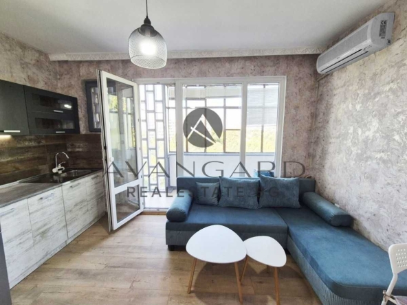 Двустаен апартамент в Пловдив, Кършияка - 47 кв.м за 2011 €/кв.м - Снимка #1