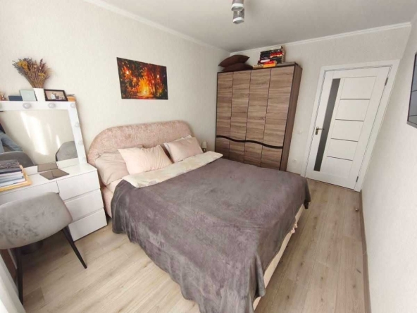 Дава се под наем Двустаен апартамент в София, Дружба 1 - 48 кв.м за 425 € - Снимка #1