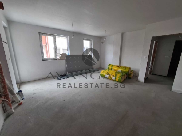 Двустаен апартамент в Пловдив, Прослав - 65 кв.м за 1166 €/кв.м - Снимка #1