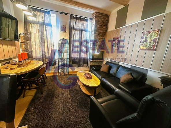 Дава се под наем Двустаен апартамент в Бургас, Център - 50 кв.м за 612 € - Снимка #1