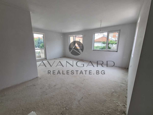 Тристаен апартамент в Пловдив, Прослав - 101 кв.м за 1250 €/кв.м - Снимка #1