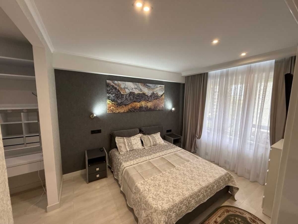 Дава се под наем Двустаен апартамент в София, Кръстова вада - 70 кв.м за 500 € - Снимка #1