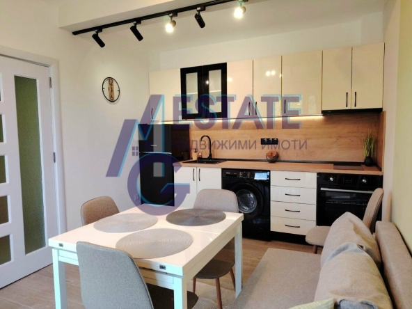 Тристаен апартамент в Несебър - 55 кв.м за 1673 €/кв.м - Снимка #1