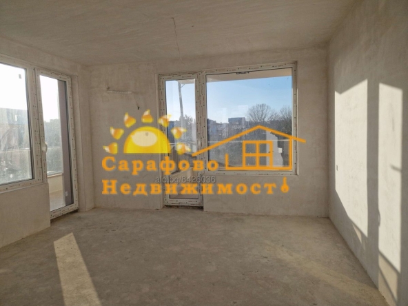 Тристаен апартамент в Бургас, Сарафово - 98 кв.м за 1633 €/кв.м - Снимка #1