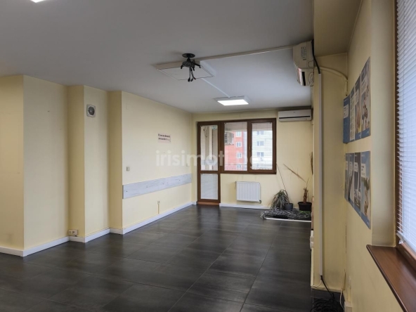 Дава се под наем Офис в София, Лагера - 152 кв.м за 1000 € - Снимка #1