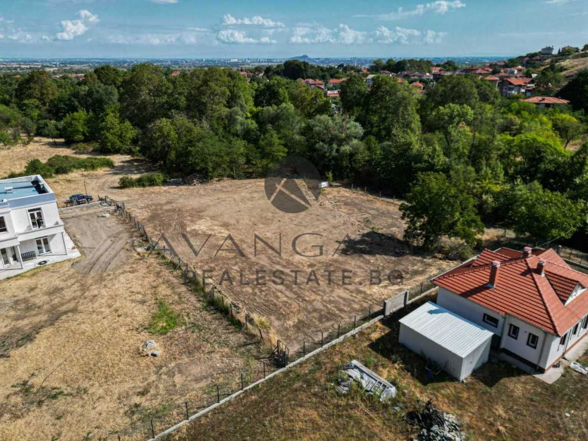 Парцел в с. Първенец, Област Пловдив - 723 кв.м за 101 €/кв.м - Снимка #1