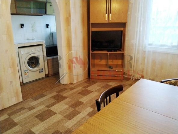 Дава се под наем Тристаен апартамент в Велико Търново, Колю Фичето - 80 кв.м за 255 € - Снимка #1